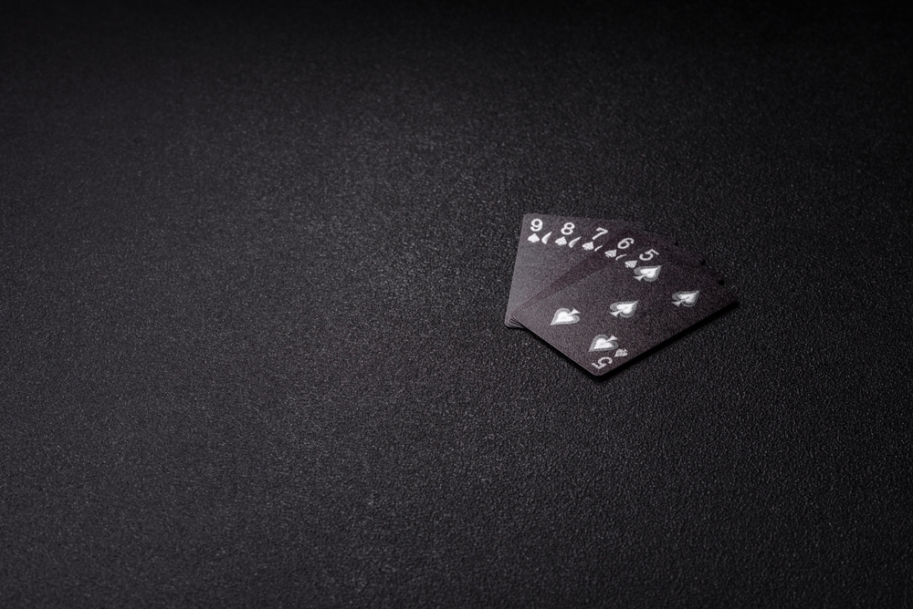 Jak grać w pokera u bukmachera? Przewodnik po strategiach i zasadach